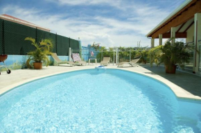 Villa de 3 chambres avec piscine privee jardin amenage et wifi a Saint Francois a 4 km de la plage